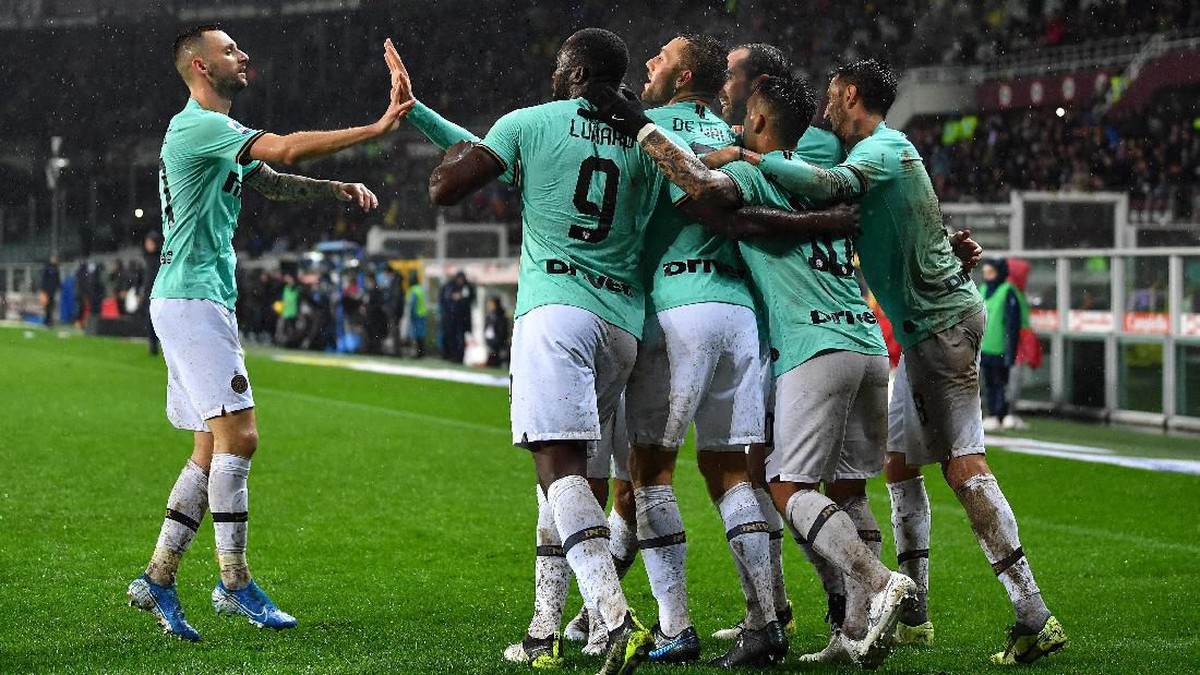 Inter Milan menang clean sheet lagi dengan kemenangan atas Torino 3-0. (Foto: Valerio Pennicino / Getty Images)