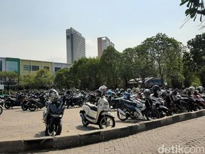 Raup Cuan dari Parkiran