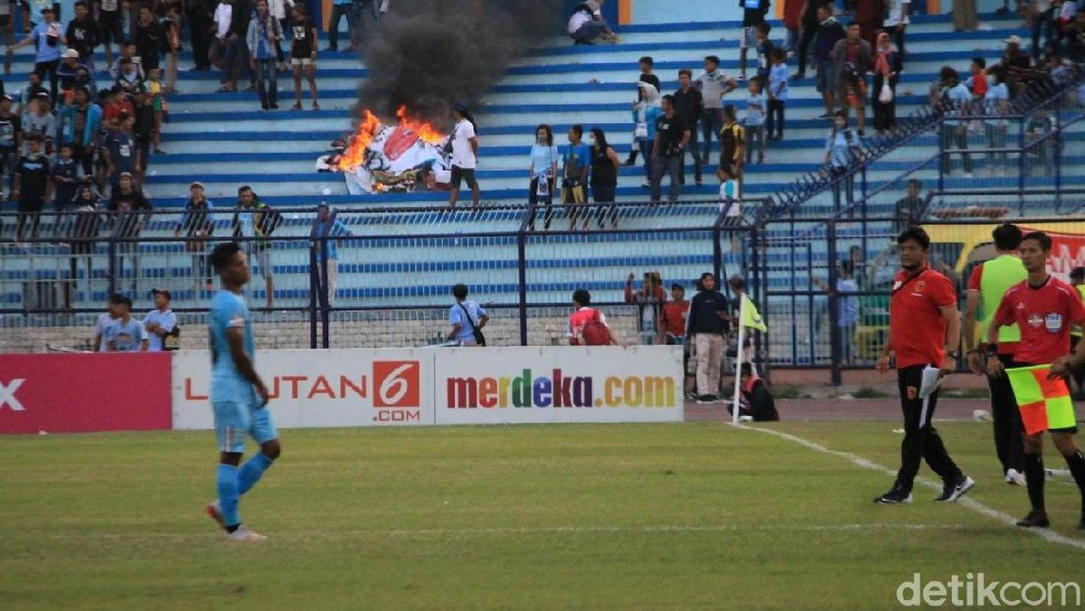 Persela Lamongan mendapatkan keringanan hukuman dari Komisi Banding PSSI. (Foto: Eko Sudjarwo/detikSport)