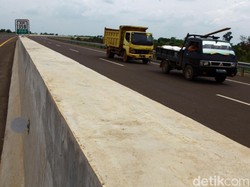 Cek! Jadwal Pembatasan Angkutan Barang di Tol Trans Sumatera