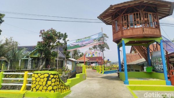 Foto: Dulu Kumuh, Kini Kampung di Ciamis Ini Lebih Berwarna