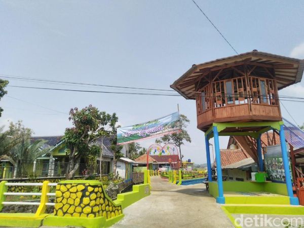 Foto: Dulu Kumuh, Kini Kampung di Ciamis Ini Lebih Berwarna