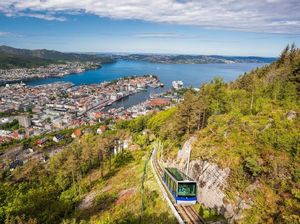 Negara Paling Aman & Paling Berbahaya untuk Dikunjungi di 2020