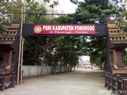 Ironi GTT di Hari Guru yang Tak Kunjung Diangkat Jadi PNS