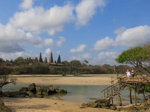Mencari Surga di Sumba