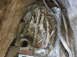 Bukan di Toraja, Ini Tradisi Pemakaman ala Papua