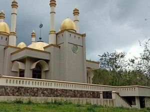 Viral Masjid di Tengah Hutan, Ketahui Fakta Menariknya