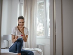 Cara Cepat Hamil, Ganti Posisi Bercinta dan Konsumsi Suplemen