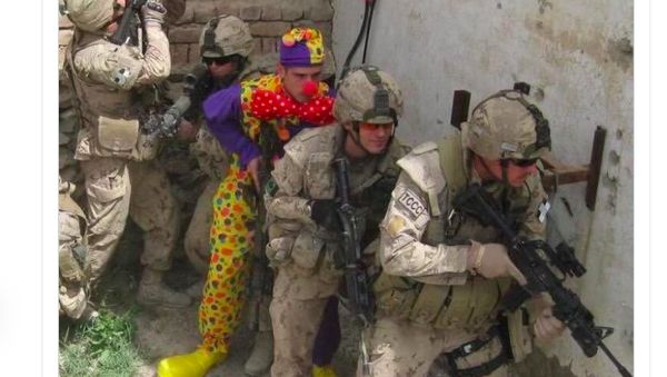 Phil Jones dan Solksjaer Jadi Bulan-bulanan Netizen