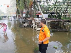 Banjir di Rohul Riau, Lalin Menuju Sumut Sempat Dialihkan
