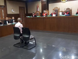 Pengusaha Pieko Didakwa Suap Dirut PTPN III Rp 3,5 M