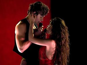 Berteman Lama Dulu Baru Pacaran, Seperti 5 Sejoli Artis Romantis Ini Berteman Lama Dulu Baru Pacaran, Seperti 5 Sejoli Artis Romantis Ini