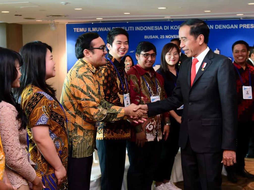 Jokowi Ingin Ibu Kota Baru Dibangun Klaster Riset dan Inovasi Jokowi Ingin Ibu Kota Baru Dibangun Klaster Riset dan Inovasi