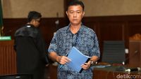 Orang Kepercayaan Eks Bupati Talaud Bacakan Nota Pembelaan