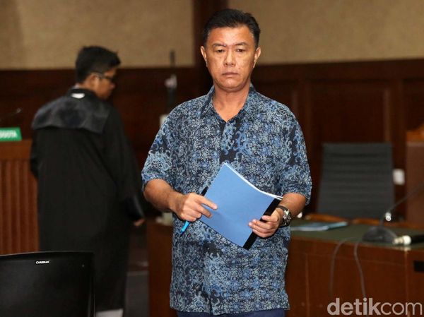 Orang Kepercayaan Eks Bupati Talaud Bacakan Nota Pembelaan