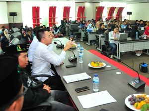 Mufti Anam Berbagi Kisah Kewirausahaan ke Mahasiswa: Jangan Takut Di-bully Mufti Anam Berbagi Kisah Kewirausahaan ke Mahasiswa: Jangan Takut Di-bully