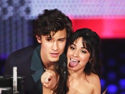 Putus, Camila Cabello dan Shawn Mendes Kepergok Ciuman di Coachella