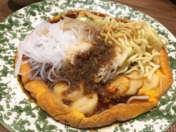 Jajan Pempek Lenggang dan Pastel Khas Jambi