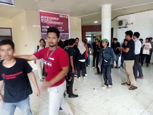 Usai Demo, Mahasiswa STMIK Dipanegara Makassar Ricuh dengan Mahadipa