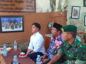 Pada Bupati Ngawi, Kaesang Sempat Tanya soal DPT dan Partai Pengusung Pada Bupati Ngawi, Kaesang Sempat Tanya soal DPT dan Partai Pengusung