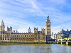 Serasa Pejabat, Kini Foodies Bisa Makan di Gedung Parlemen Inggris