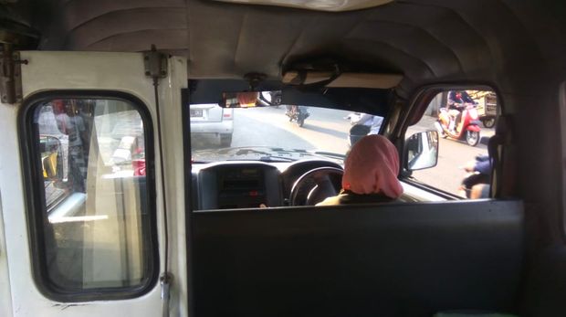 Aku Rela Jadi Sopir Angkot demi Nafkahi Anak karena Suami Selingkuh