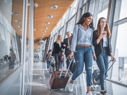 Andai Balik Naik Pesawat, Plis Jangan Pakai Sandal Ya