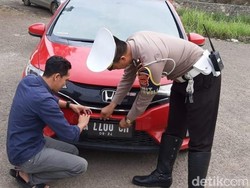 Pakai Pelat Nopol Modifikasi, Anggota DPRD Lebak Kena Tilang