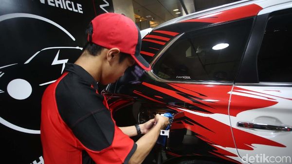 Stasiun Pengisian Listrik Kini Ada di Mal