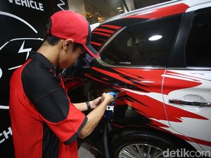Stasiun Pengisian Listrik Kini Ada di Mal Stasiun Pengisian Listrik Kini Ada di Mal