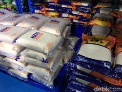 Pasokan Beras Bulog 1,6 Juta Ton, Harga Dijamin Tak Naik