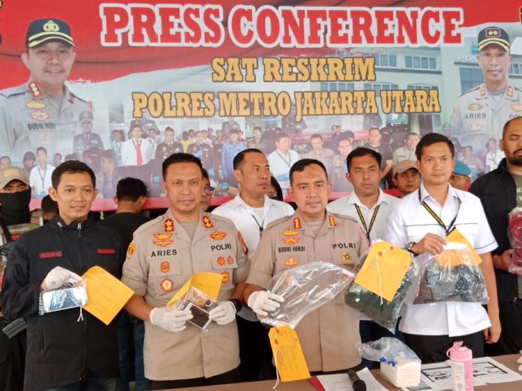 Miris! Geng Motor di Jakut Ini Anggap Tawuran sebagai Hiburan Miris! Geng Motor di Jakut Ini Anggap Tawuran sebagai Hiburan
