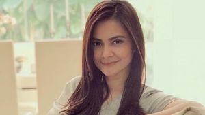 So Happy! Cut Tari Segera Nikah