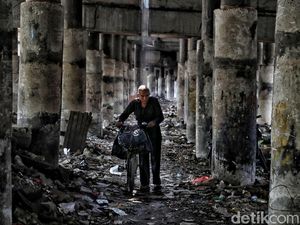 Warning! 8 Juta Orang RI Bisa Jatuh Miskin