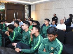 Video Iwan Bule Antar Perjuangan Garuda Muda Lawan Vietnam