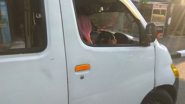 Aku Rela Jadi Sopir Angkot demi Nafkahi Anak karena Suami Selingkuh