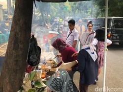 Diburu Pembeli, Omset Sate Jando Rp 5 - 10 Juta per Hari
