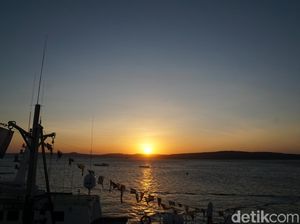 Potret Sunset Menawan di Kupang