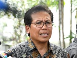 Jubir Jokowi: Tak Ada Reshuffle, Para Menteri Fokus Bajak Momentum Krisis