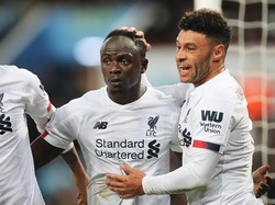 Sadio Mane mencetak satu gol saat Liverpool menekuk Crystal Palace di Selhust Park. Satu golnya membantu The Reds tetap kukuh di puncak klasemen Liga Inggris. Mane juga melanjutkan tren apiknya, dengan sudah bikin 4 gol dan 1 assist dari 6 laga terakhirnya bersama Liverpool. (Foto: Marc Atkins/Getty Images)