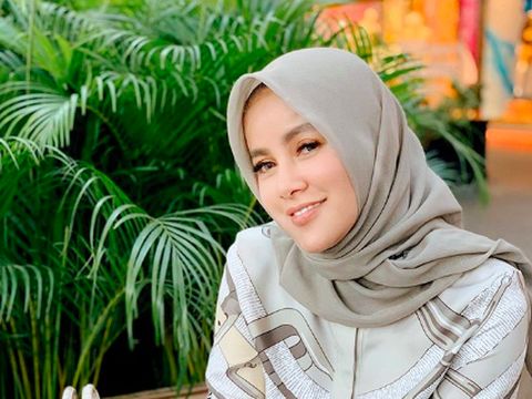 Tren Hijab Voal Masih Bertahan, Intip Cara Merawat agar Tak Mudah Rusak