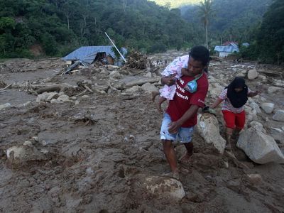 Potret Kerusakan Akibat Banjir Bandang di Solok