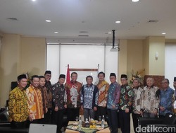 Video Pimpinan MPR Sambangi DPP PKS