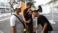Indra Sjafri memberi kepercayaan kepada Nadeo Argawinata untuk mengawal gawang Indonesia. Kuartet lini belakang dipasrahkan pada Firza Andika, Bagas Adi Nugroho, Andy Setyo, dan Asnawi Mangkualam. Sementara tiga gelandang Timnas diisi Evan Dimas, Zulfiandi dan Syahrian Abimanyu. Sementara trisula lini depan ada Egy Maulana, Saddil Ramdani, dan Muhammad Rafli.
