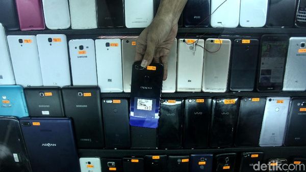 Tiga Kementerian Sosialisasikan Aturan IMEI