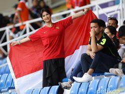 Dukung Timnas Indonesia Lawan Thailand, Miyabi Kibarkan Bendera Merah Putih