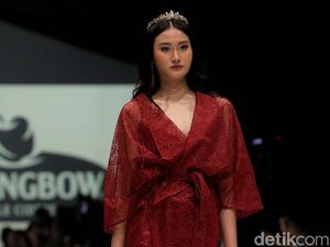 Foto: 12 Koleksi Busana Paulina Katarina untuk Wanita Urban Foto: 12 Koleksi Busana Paulina Katarina untuk Wanita Urban