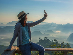 Riset Ungkap Makin Banyak yang Terobsesi Oplas gegara Kecanduan Selfie di Medsos Riset Ungkap Makin Banyak yang Terobsesi Oplas gegara Kecanduan Selfie di Medsos