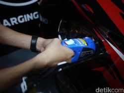 Setelah Mall, Mitsubishi akan Bangun Pengisian Baterai di SPBU