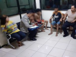 Suami Belum Lapor Polisi soal Insiden Istri Dibawa Kabur Pria Bermobil Suami Belum Lapor Polisi soal Insiden Istri Dibawa Kabur Pria Bermobil